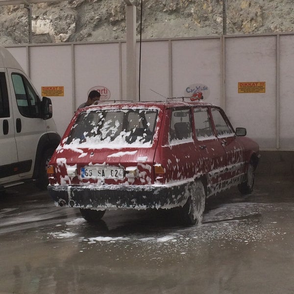 Foto diambil di Aytemiz Yılmaz Petrol oleh Ahmet Doğan K. pada 4/9/2016