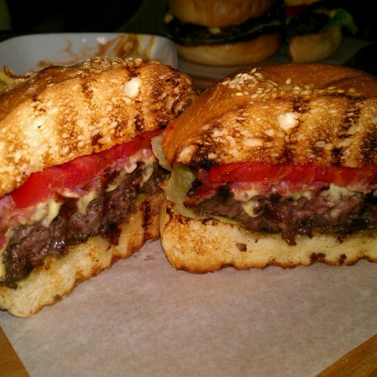 Komşu Kasap Burger Beşiktaş�ta Burger Dükkanı