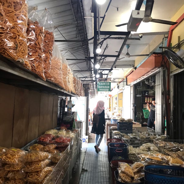 Pekan Parit Raja 10 tips from 2844 visitors