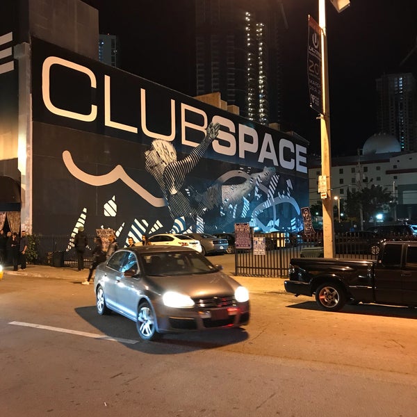 Das Foto wurde bei Club Space von Jaro G. am 3/23/2018 aufgenommen
