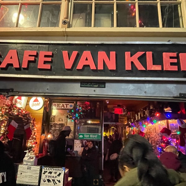 12/11/2022 tarihinde Jaro G.ziyaretçi tarafından Cafe Van Kleef'de çekilen fotoğraf