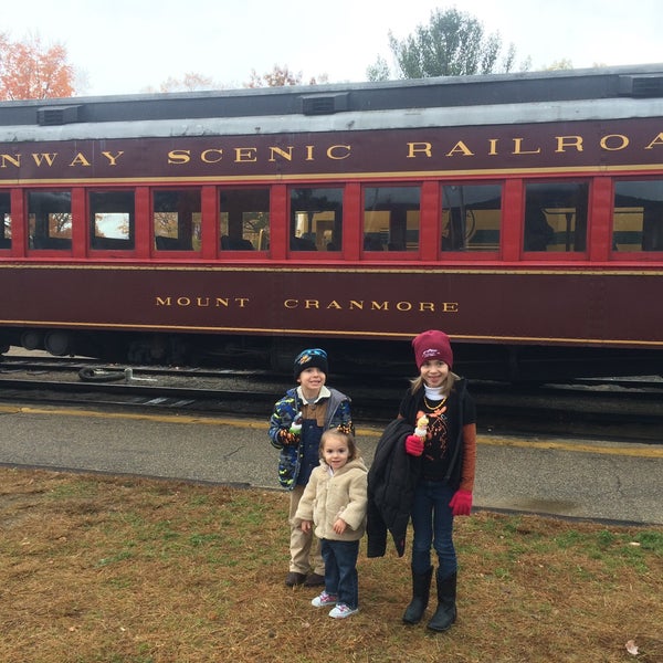 Photo taken at Conway Scenic Railroad by Laura Z. on 10/25/2015