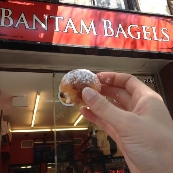 Photo taken at Bantam Bagels by Jessica W. on 8/9/2014