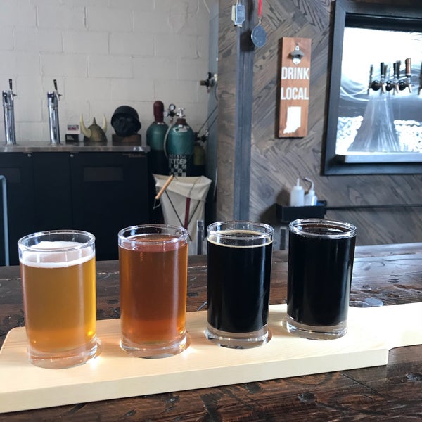Photo taken at Scarlet Lane Brewing Company by Jason G. on 5/15/2018