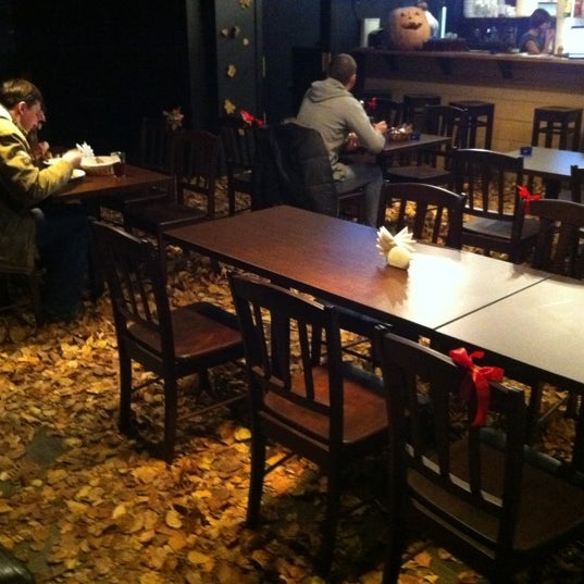 Foto tirada no(a) Podliva Resto-Bar por Rezo G. em 10/31/2012