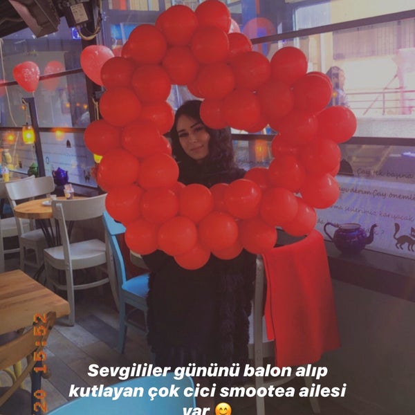 รูปภาพถ่ายที่ The Smootea Cafe &amp; Bistro โดย İrem D. เมื่อ 2/14/2020