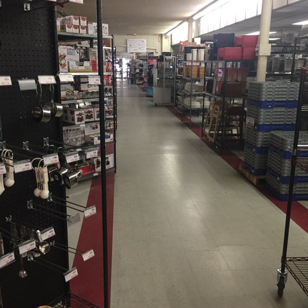 Photos at Standard Restaurant Supply 2922 E McDowell Rd