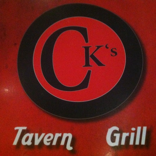 Foto tomada en CK&#39;s Tavern &amp; Grill  por Brian R. el 11/4/2012