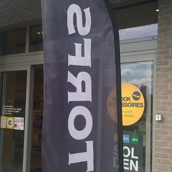 Schoenen Torfs - 853 visitors