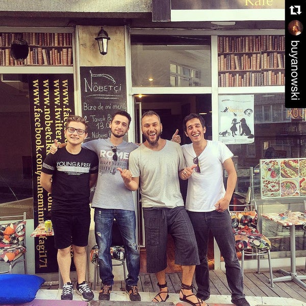 8/15/2015にBarış U.がNöbetçi Kafeで撮った写真