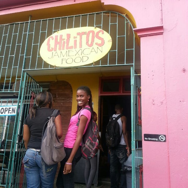 11/5/2013 tarihinde Sadiki C.ziyaretçi tarafından Chilitos Mexican Restaurant'de çekilen fotoğraf