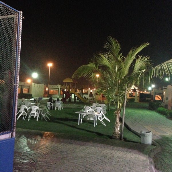 Photo taken at Twina Park &amp; Restaurant by محمد ا. on 5/6/2013