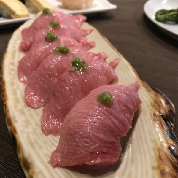Das Foto wurde bei Hana Japanese Eatery von Chris L. am 9/17/2018 aufgenommen