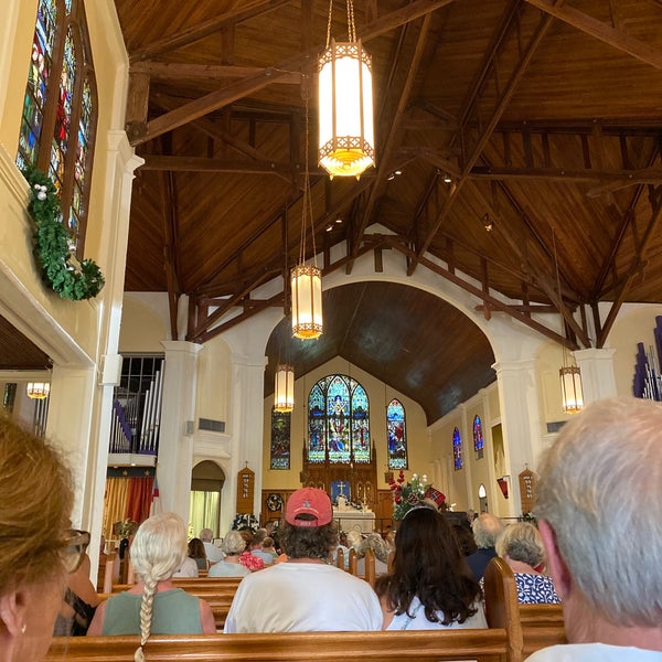 Foto diambil di St. Paul&#39;s Episcopal Church oleh Steve M. pada 12/5/2021
