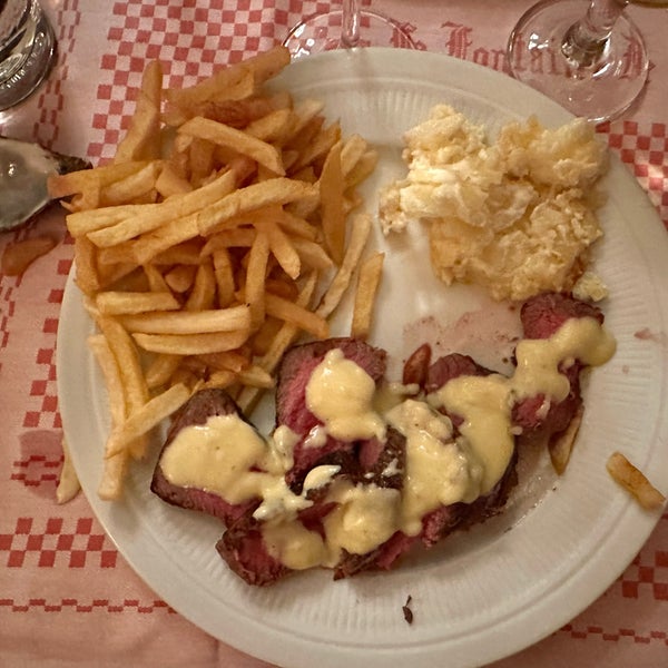 Треугольник Париж Марс Кайенна