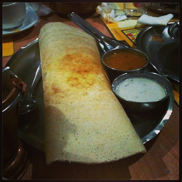 Das Foto wurde bei Branto Indian Vegetarian Restaurant von Alan M. am 3/30/2013 aufgenommen
