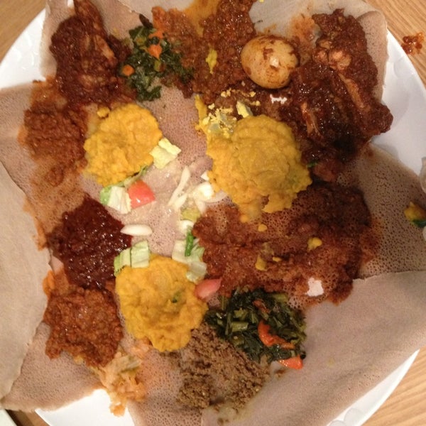 Photo prise au Sheba Ethiopian Restaurant par Steve P. le1/1/2013