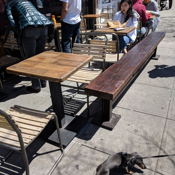 4/28/2018 tarihinde Tony X.ziyaretçi tarafından New York City Bagel &amp; Coffee House'de çekilen fotoğraf
