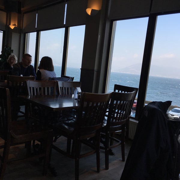 Café Continental Bar in Gourock