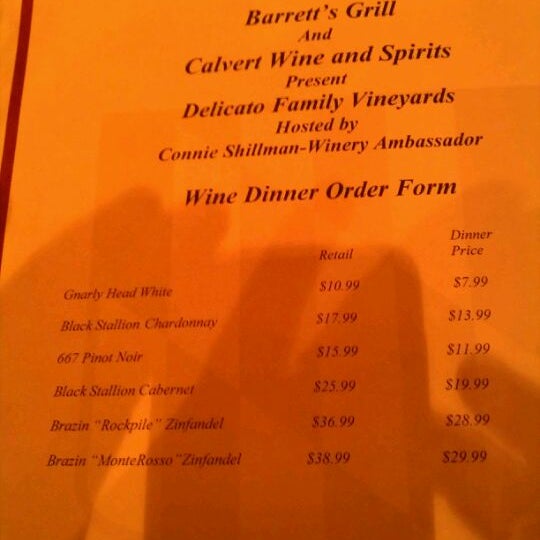 Foto tirada no(a) Barrett&#39;s Grill Restaurant por Ed M. em 11/15/2012