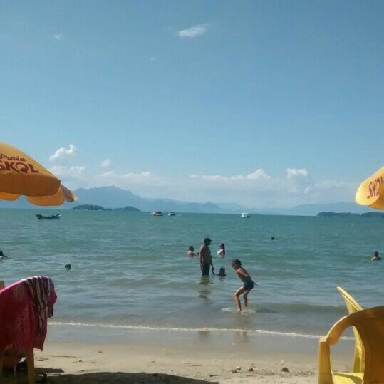 Photo taken at Geko Chill Bar Paraty by bruh* n. on 4/22/2016
