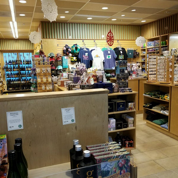 Made In Oregon Gift Shop in Portland International Airport