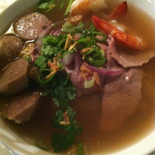 Photo prise au Bui Vietnamese Cuisine par Optimal A. le12/7/2012