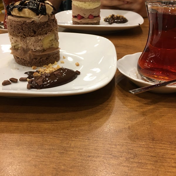 5/19/2018にCemile Y.がEmre Pasta &amp; Cafeで撮った写真