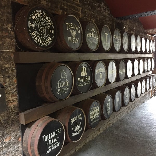 Foto tirada no(a) Irish Whiskey Museum por Christian J. em 9/9/2019