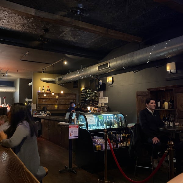 1/23/2022 tarihinde Adam H.ziyaretçi tarafından Volo Restaurant Wine Bar'de çekilen fotoğraf