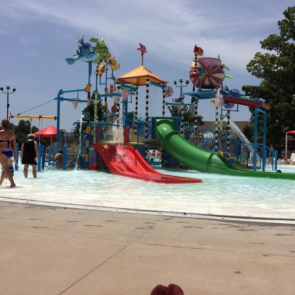Splash Cove Water Park 130 ziyaretçi