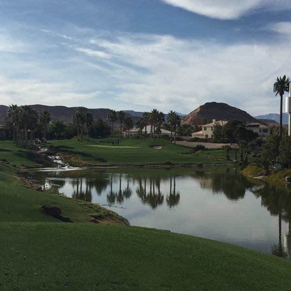3/19/2016 tarihinde Robert G.ziyaretçi tarafından Rhodes Ranch Golf Club'de çekilen fotoğraf