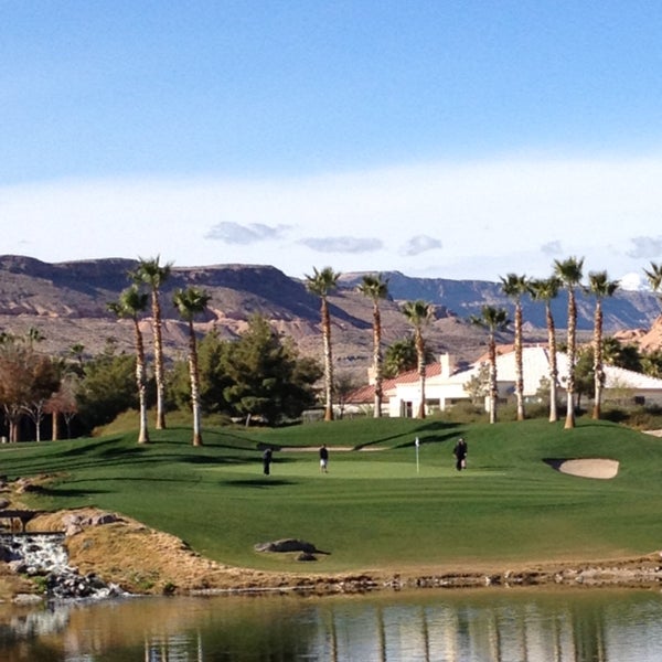 Some of the best mountain scenery I've seen on a golf course in the Las Vegas area. Greens & fairways were in great shape. Staff (Pro shop & beverage cart girl) was friendly & accommodating.