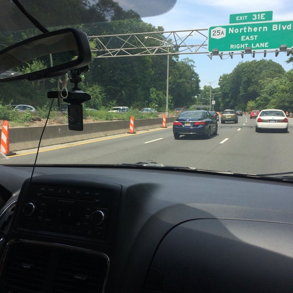 Cross Island Parkway at Exit 31 Intersection in Northeastern Queens