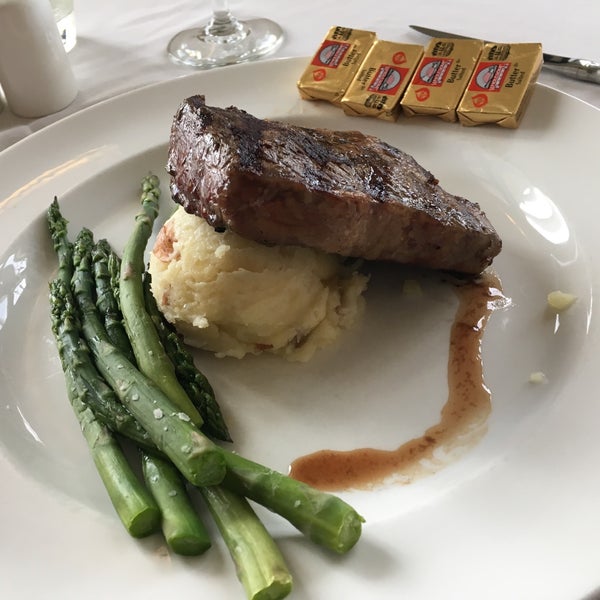 Lake Yellowstone Hotel Dining Room