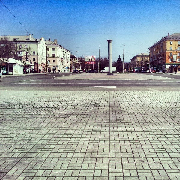 Площадь победы мариуполь