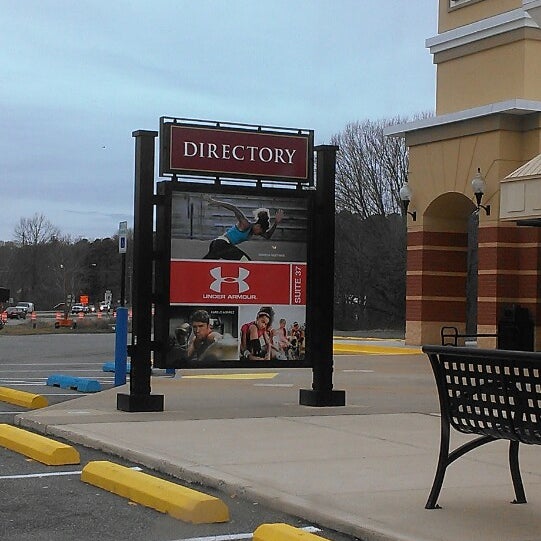 Photos at Queenstown Premium Outlets Queenstown, MD