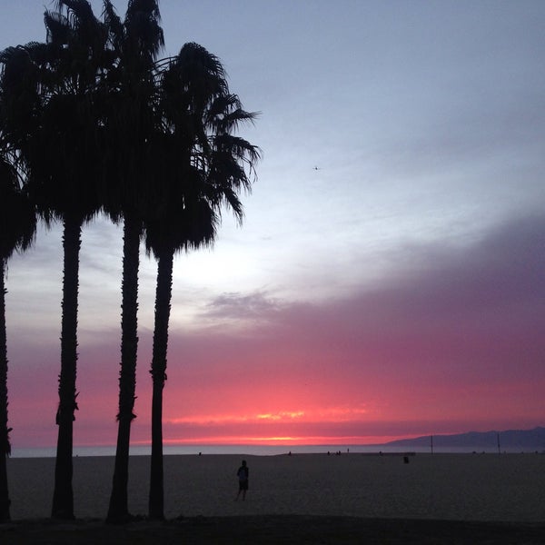 Photo taken at Venice Breeze Suites by Maria on 3/18/2015