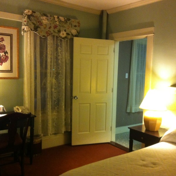 Foto diambil di Hotel Coolidge oleh Jean-Robert B. pada 1/28/2013