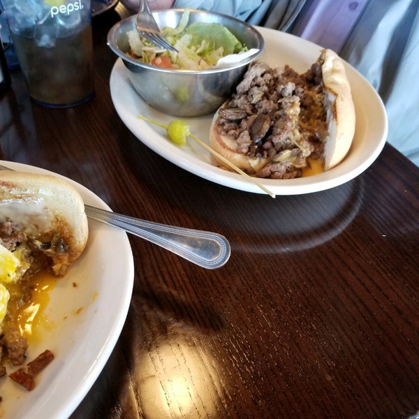 Photo taken at Bad Daddy&#39;s Burger Bar by Gifford L. on 12/11/2019