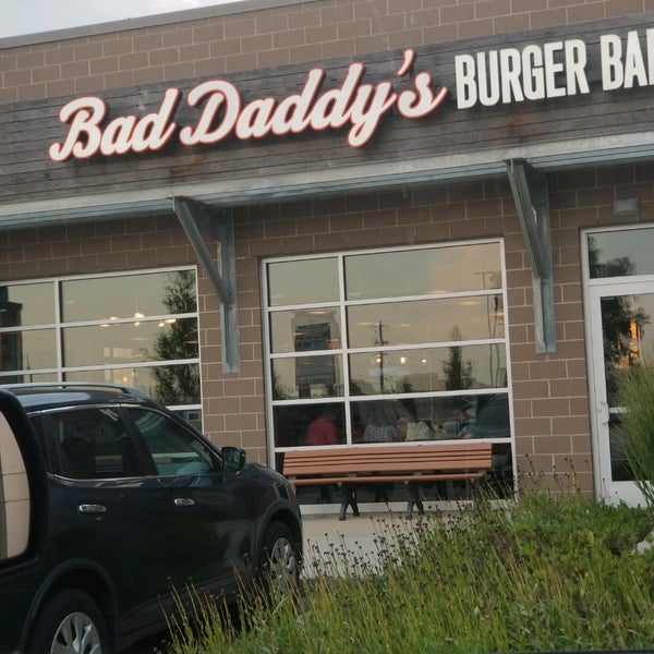 Photo taken at Bad Daddy&#39;s Burger Bar by Gifford L. on 7/24/2021