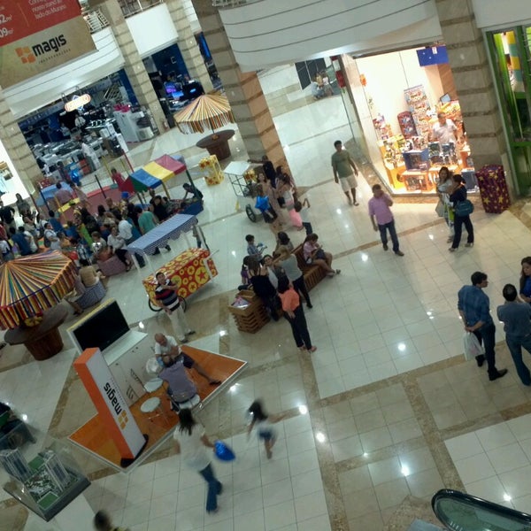 รูปภาพถ่ายที่ Shopping Pátio Dom Luis โดย Rodrigo R. เมื่อ 4/4/2013