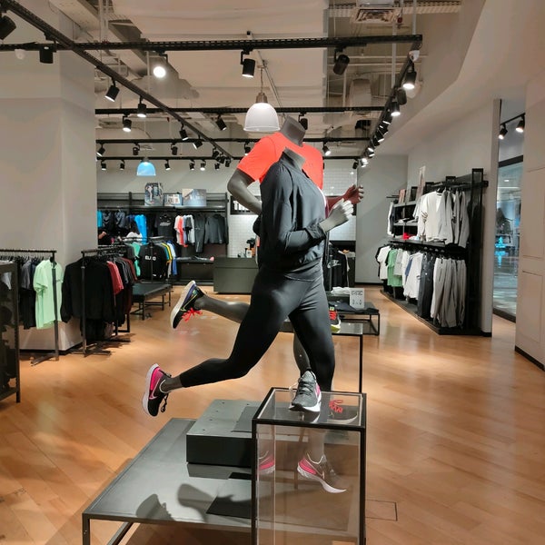 nike store honolulu