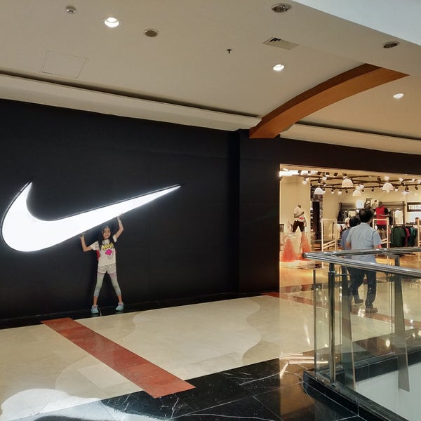 Nike Store - Kebayoran Lama - Jakarta 