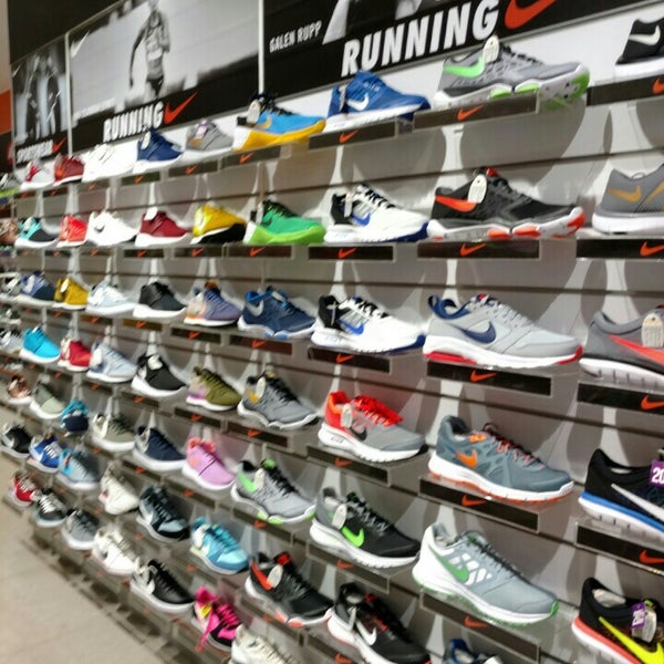 nike lippo mall puri