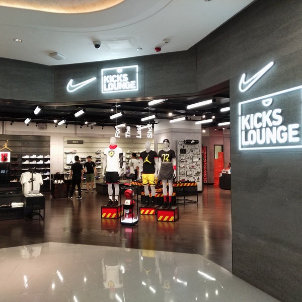 Nike Vivo Kicks Lounge. Singapore, SGP.  SG