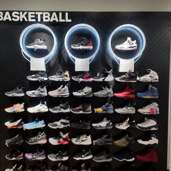 nike store grand indonesia