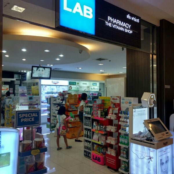 LAB Pharmacy (แล็บ ฟาร์มาซี) ร้านขายยา ใน Pathum Wan