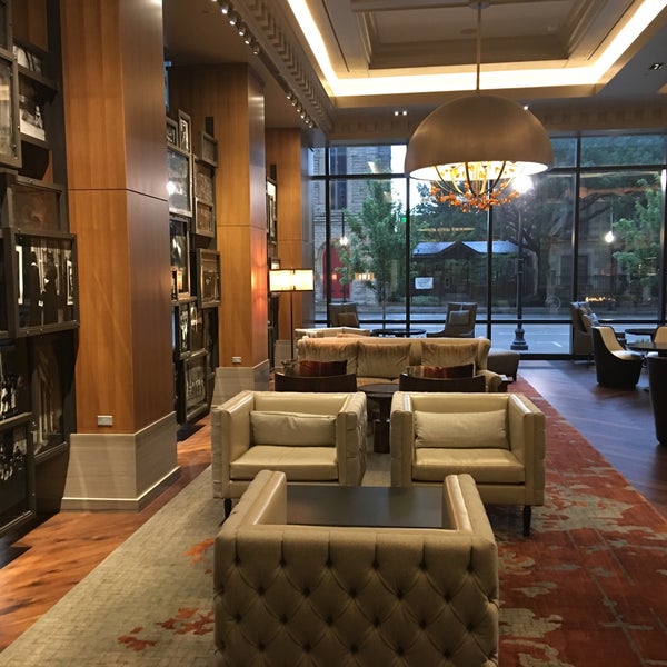 Foto tirada no(a) Omni Louisville Hotel por Robert S. em 6/2/2018