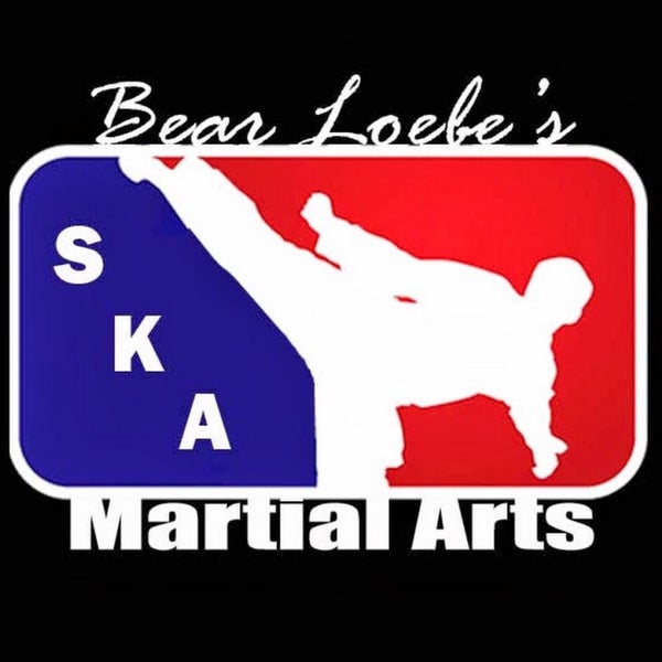 Бест спорт каратэ. Логотип Loebe.